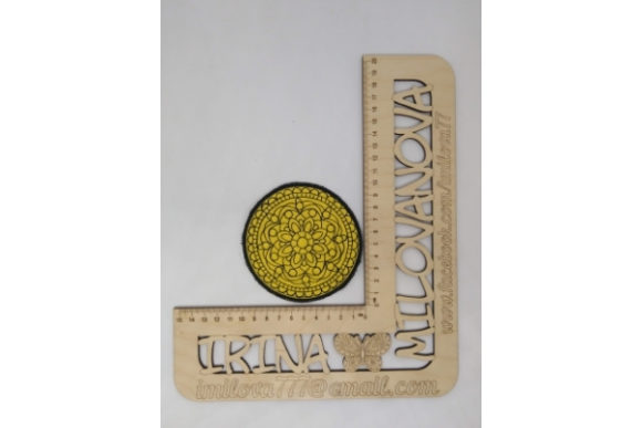 Mug Rug: A Seasonal Embroidery Staple